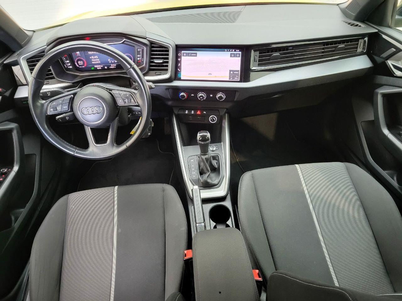Audi A1 Sportback 30 TFSI Pro Line | 2019 | 192.659 km | Automaat | G519HT | NAP: Logisch - Hatchback: picture 5 Audi A1 Sportback 30 TFSI Pro Line | 2019 | 192.659 km | Automaat | G519HT | NAP: Logisch - Hatchback: picture 5