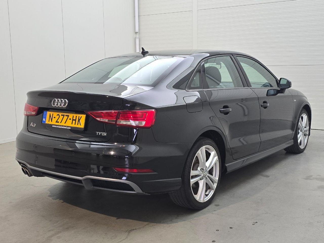 Audi A3 Limousine 1.5 TFSI CoD Sport | 2018 | 147.993 km | Automaat | N277HK | NAP: Geen oordeel - Sedan: picture 4 Audi A3 Limousine 1.5 TFSI CoD Sport | 2018 | 147.993 km | Automaat | N277HK | NAP: Geen oordeel - Sedan: picture 4