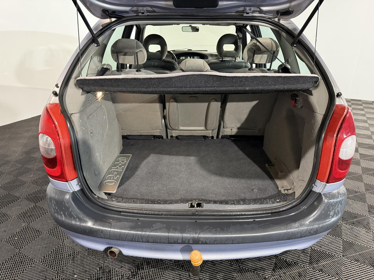 Citroen | Xsara Picasso | 1.8i-16V Plaisir | 2002 | 229.613 km | 05JFFD | Logisch - Car: picture 3 Citroen | Xsara Picasso | 1.8i-16V Plaisir | 2002 | 229.613 km | 05JFFD | Logisch - Car: picture 3