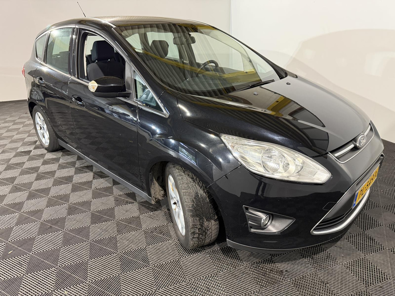 Ford | C-Max | 1.0 Ambiente | 2014 | 197.555 km | PL549X | Geen oordeel - Car: picture 3 Ford | C-Max | 1.0 Ambiente | 2014 | 197.555 km | PL549X | Geen oordeel - Car: picture 3