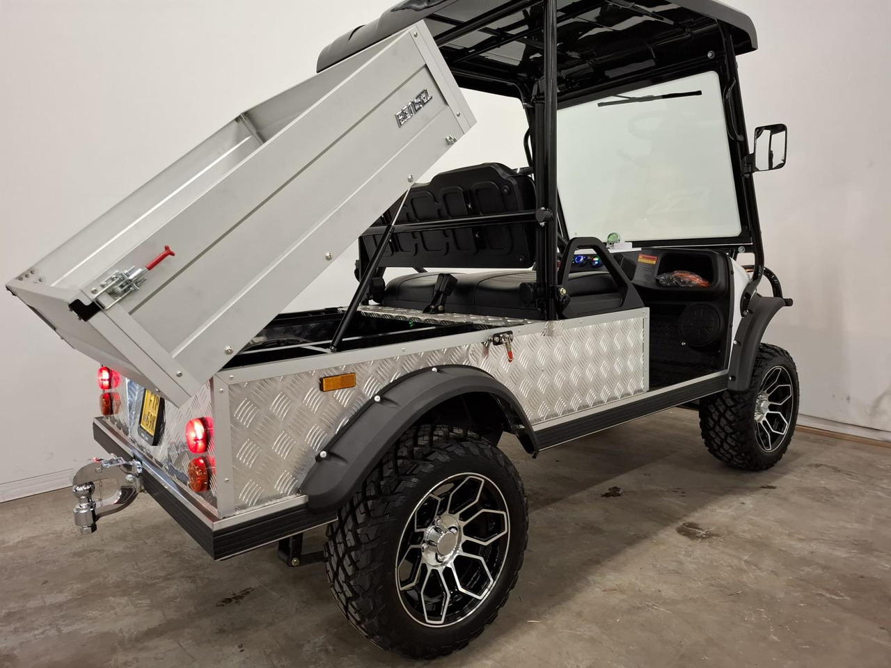 HDK Bensel BSN700R met Kiep Laadbak 2025 FTP-69-K - Golf cart: picture 4 HDK Bensel BSN700R met Kiep Laadbak 2025 FTP-69-K - Golf cart: picture 4