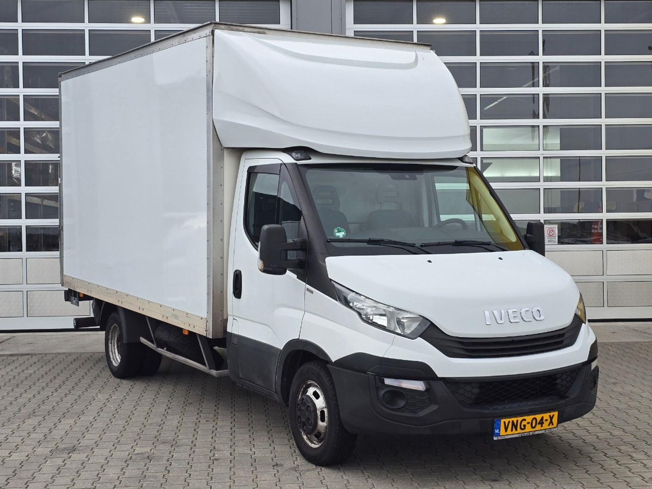 Iveco Daily 35C16V 2.3 410 H3 L | 2019 | 208.488 km | Automaat | VNG04X | NAP: Geen oordeel - Box van: picture 2 Iveco Daily 35C16V 2.3 410 H3 L | 2019 | 208.488 km | Automaat | VNG04X | NAP: Geen oordeel - Box van: picture 2