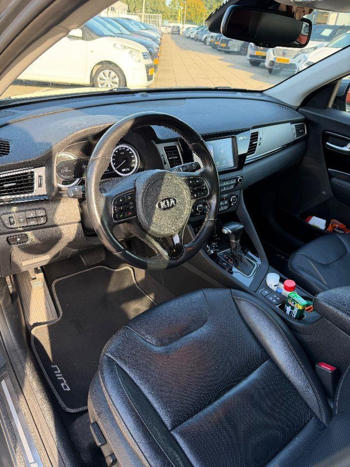 Kia Niro 1.6 GDi Hybrid ExecutiveLine | 2018 | 134.696 km | Automaat | SP708J | NAP: Logisch - SUV: picture 5 Kia Niro 1.6 GDi Hybrid ExecutiveLine | 2018 | 134.696 km | Automaat | SP708J | NAP: Logisch - SUV: picture 5