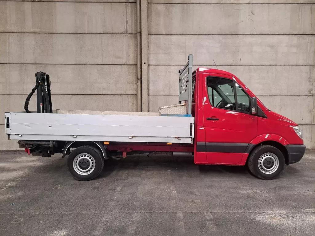 Mercedes-Benz Sprinter 313 2.2 CDI AUT Open laadbak met Hiab 008T kraan 9-VJT-34 213.086 km - Open body delivery van: picture 4 Mercedes-Benz Sprinter 313 2.2 CDI AUT Open laadbak met Hiab 008T kraan 9-VJT-34 213.086 km - Open body delivery van: picture 4