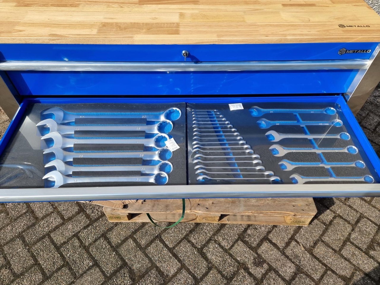 Metallo Mega Jumbo Gereedschapskist - Nieuw, 11 lades waarvan 9 gevuld met gereedschap - Workshop equipment: picture 4 Metallo Mega Jumbo Gereedschapskist - Nieuw, 11 lades waarvan 9 gevuld met gereedschap - Workshop equipment: picture 4