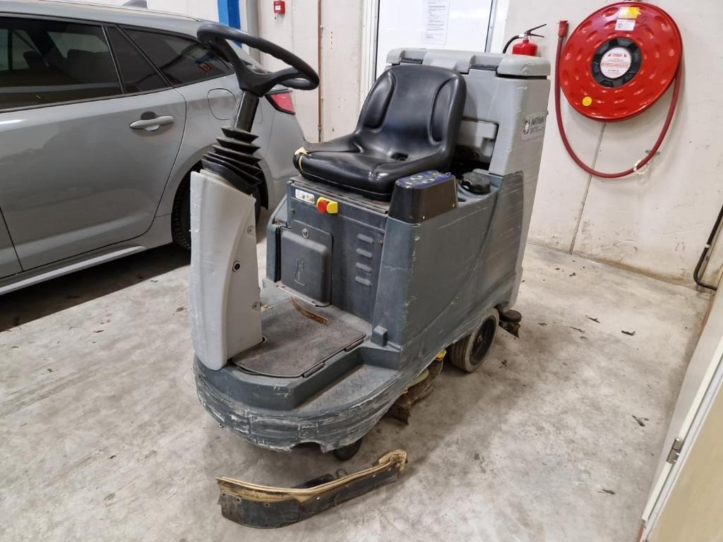 Nilfisk BR 755 Ecoflex Zit-Schrobmachine – 2015 - Cleaning machinery: picture 1 Nilfisk BR 755 Ecoflex Zit-Schrobmachine – 2015 - Cleaning machinery: picture 1