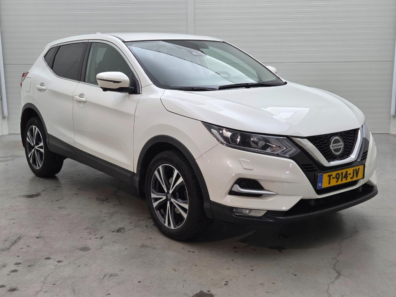 Nissan Qashqai 1.3 DIG - T Acenta | 2020 | 136.596 km | Automaat | T914JV | NAP: Geen oordeel - SUV: picture 2 Nissan Qashqai 1.3 DIG - T Acenta | 2020 | 136.596 km | Automaat | T914JV | NAP: Geen oordeel - SUV: picture 2