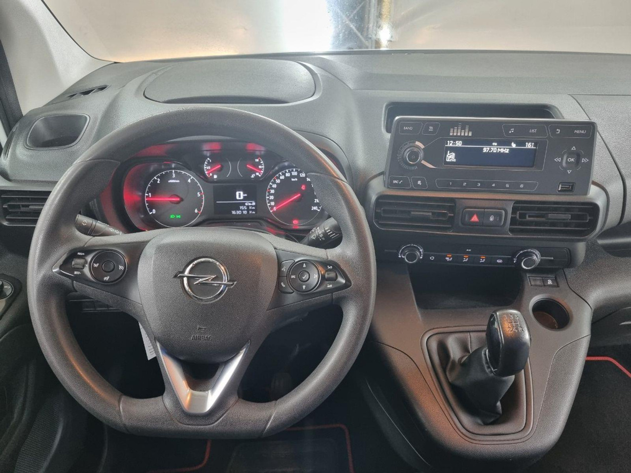 Opel Combo 1.6D L1H1 Edition | 2018 | 163.018 km | V165TR | NAP: Logisch - Small van: picture 5 Opel Combo 1.6D L1H1 Edition | 2018 | 163.018 km | V165TR | NAP: Logisch - Small van: picture 5