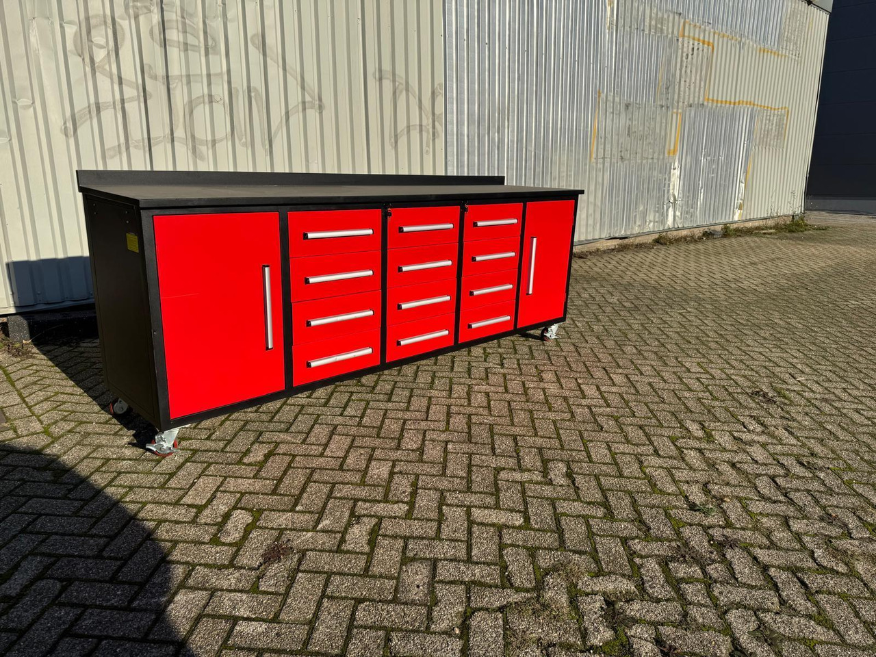 StahlWorks 10FT-12D-2-01C Gereedschapswand met 12 Lades en 2 Deuren (Nieuw) - Workshop equipment: picture 5 StahlWorks 10FT-12D-2-01C Gereedschapswand met 12 Lades en 2 Deuren (Nieuw) - Workshop equipment: picture 5