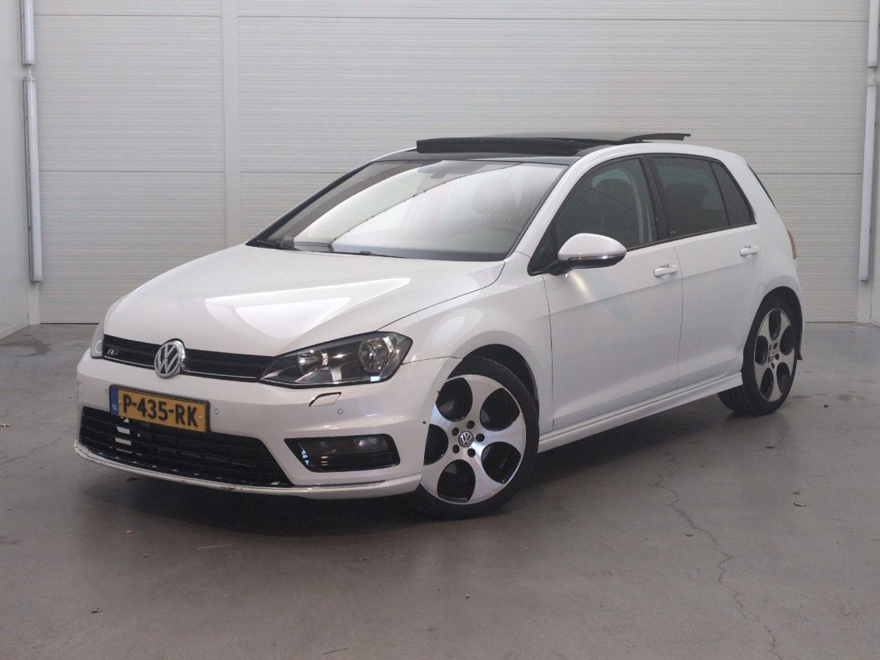 Hatchback Volkswagen Golf 1.4 TSI Connected Series | 2017 | 114.917 km | Automaat | P435RK | NAP: Geen oordeel: picture 1