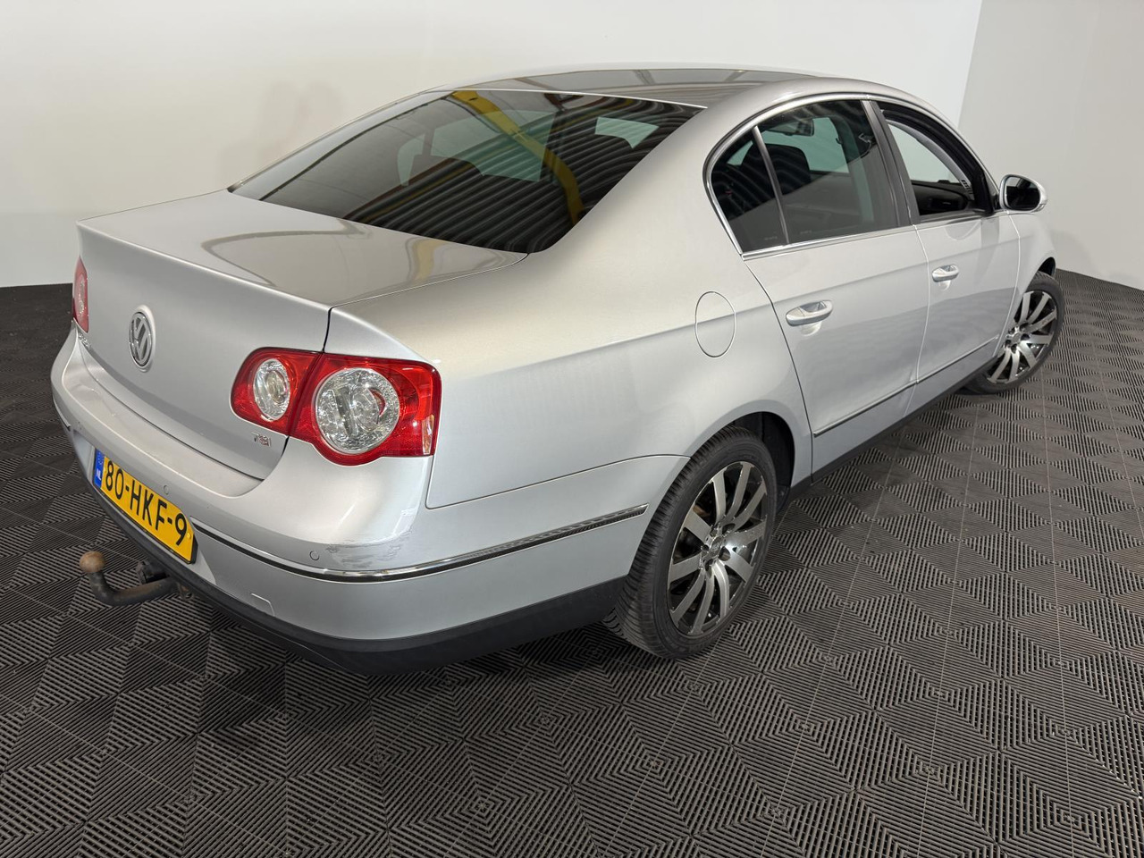 Volkswagen Passat 1.8 TFSI Comfortline 80-HKF-9 199.375 km - Car: picture 2 Volkswagen Passat 1.8 TFSI Comfortline 80-HKF-9 199.375 km - Car: picture 2
