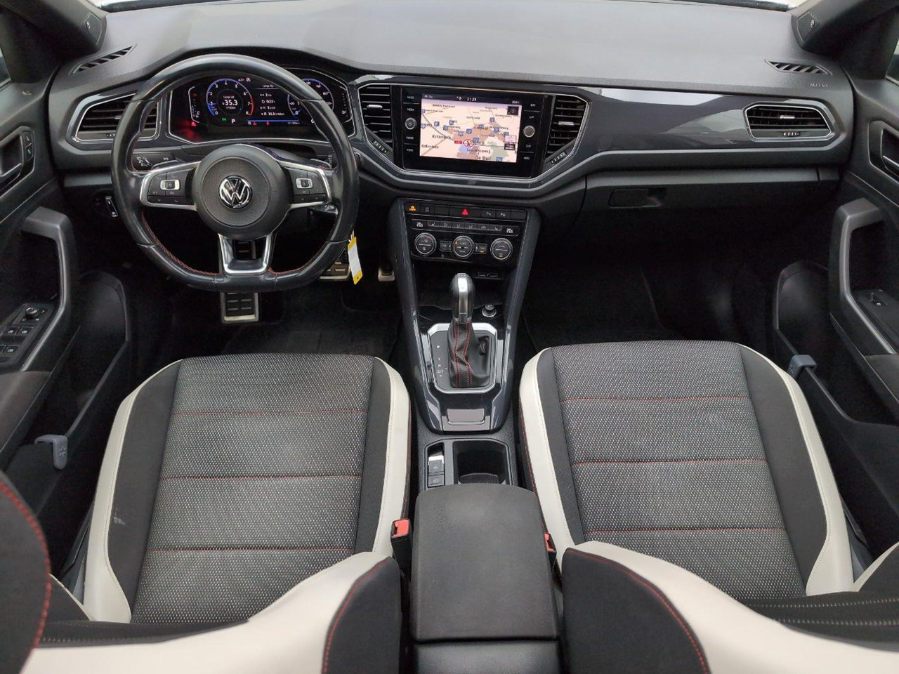 Volkswagen T-Roc 1.5 TSI Sport Business R | 2019 | 121.700 km | Automaat | ZR265K | NAP: Logisch - SUV: picture 5 Volkswagen T-Roc 1.5 TSI Sport Business R | 2019 | 121.700 km | Automaat | ZR265K | NAP: Logisch - SUV: picture 5