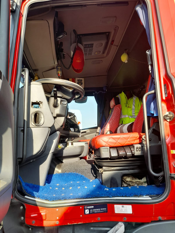 SCANIA R730 - Tractor unit: picture 5 SCANIA R730 - Tractor unit: picture 5