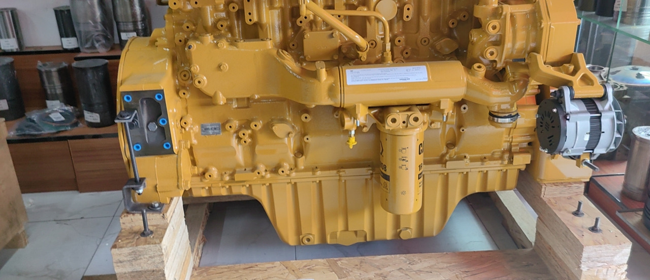 Caterpillar C15 - Spare parts: picture 2 Caterpillar C15 - Spare parts: picture 2