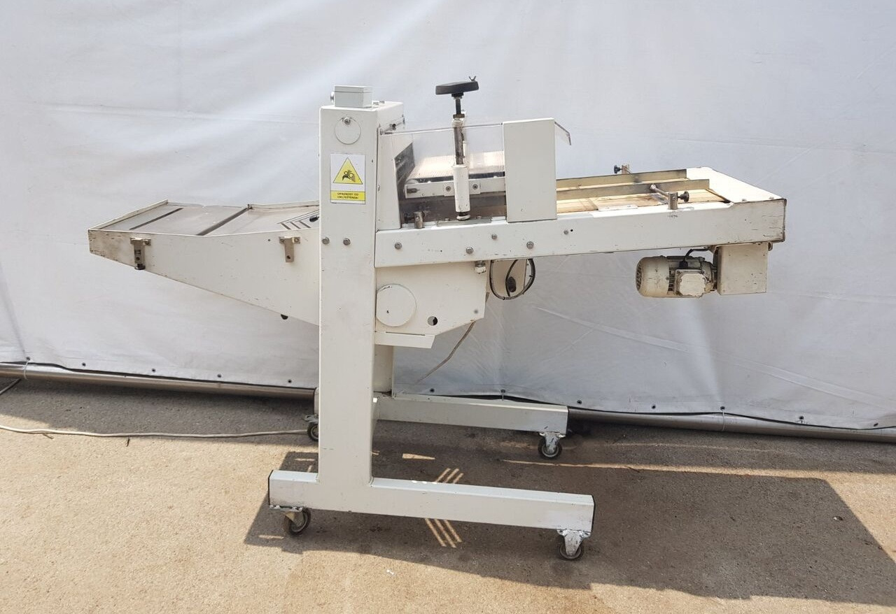 Daub Breadslicer 208/52 - Bakery equipment: picture 1 Daub Breadslicer 208/52 - Bakery equipment: picture 1