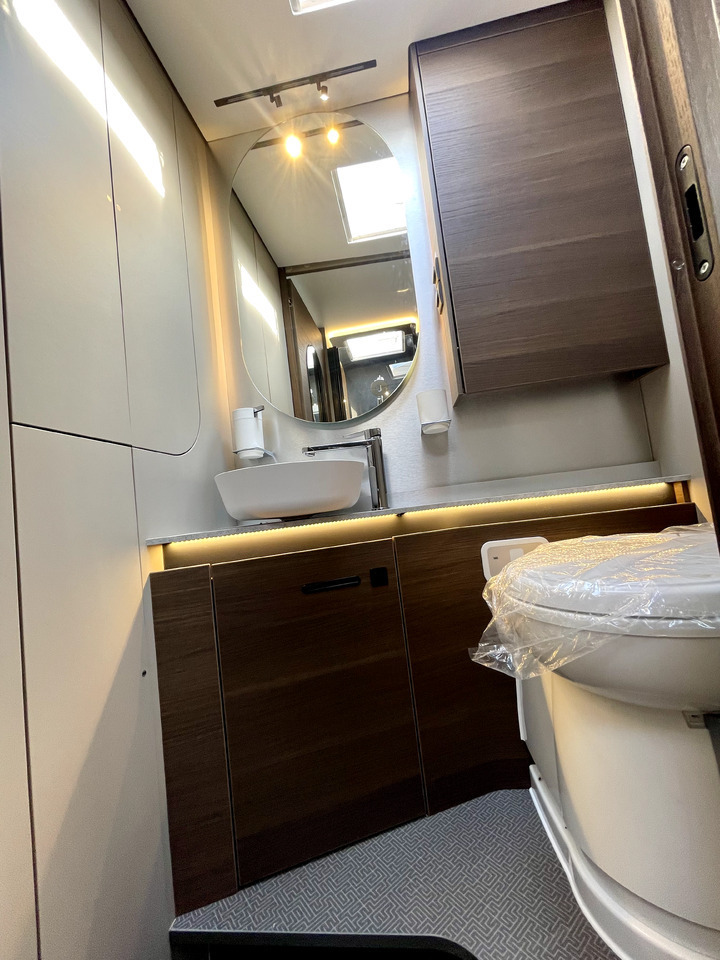 Leasing of Adria Super Sonic 890 LC Adria Super Sonic 890 LC: picture 8
