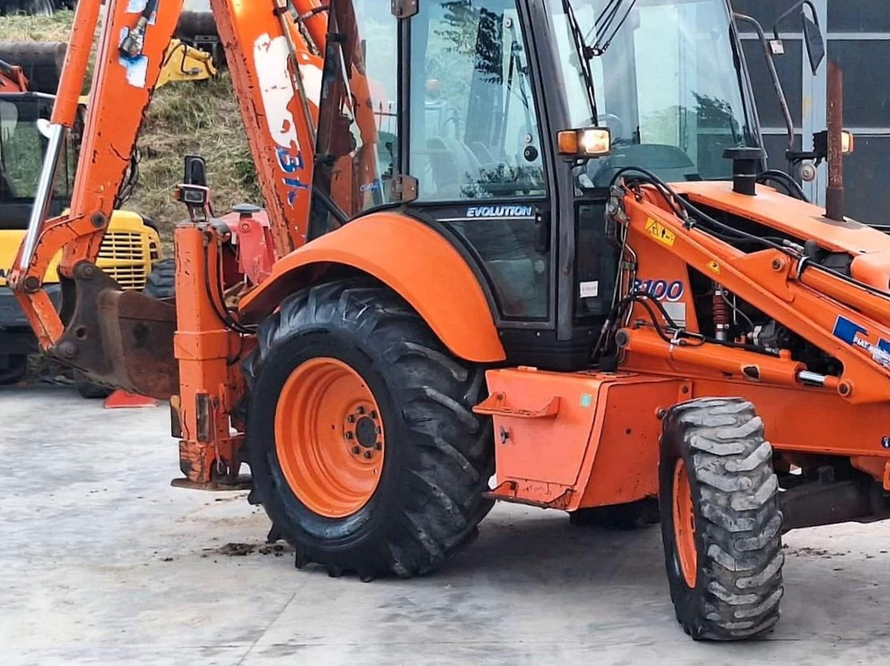 FIAT KOBELCO FB100 - Backhoe loader: picture 5 FIAT KOBELCO FB100 - Backhoe loader: picture 5