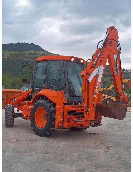 Fiat KOBELCO FB100 - Backhoe loader: picture 3 Fiat KOBELCO FB100 - Backhoe loader: picture 3
