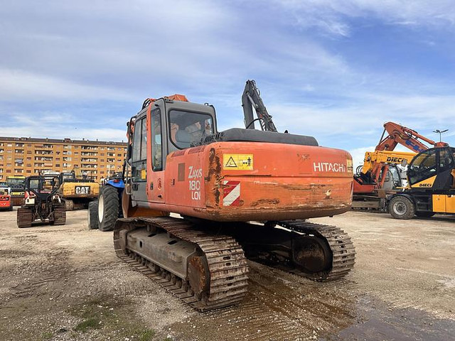 Hitachi ZX180 - Crawler excavator: picture 3 Hitachi ZX180 - Crawler excavator: picture 3