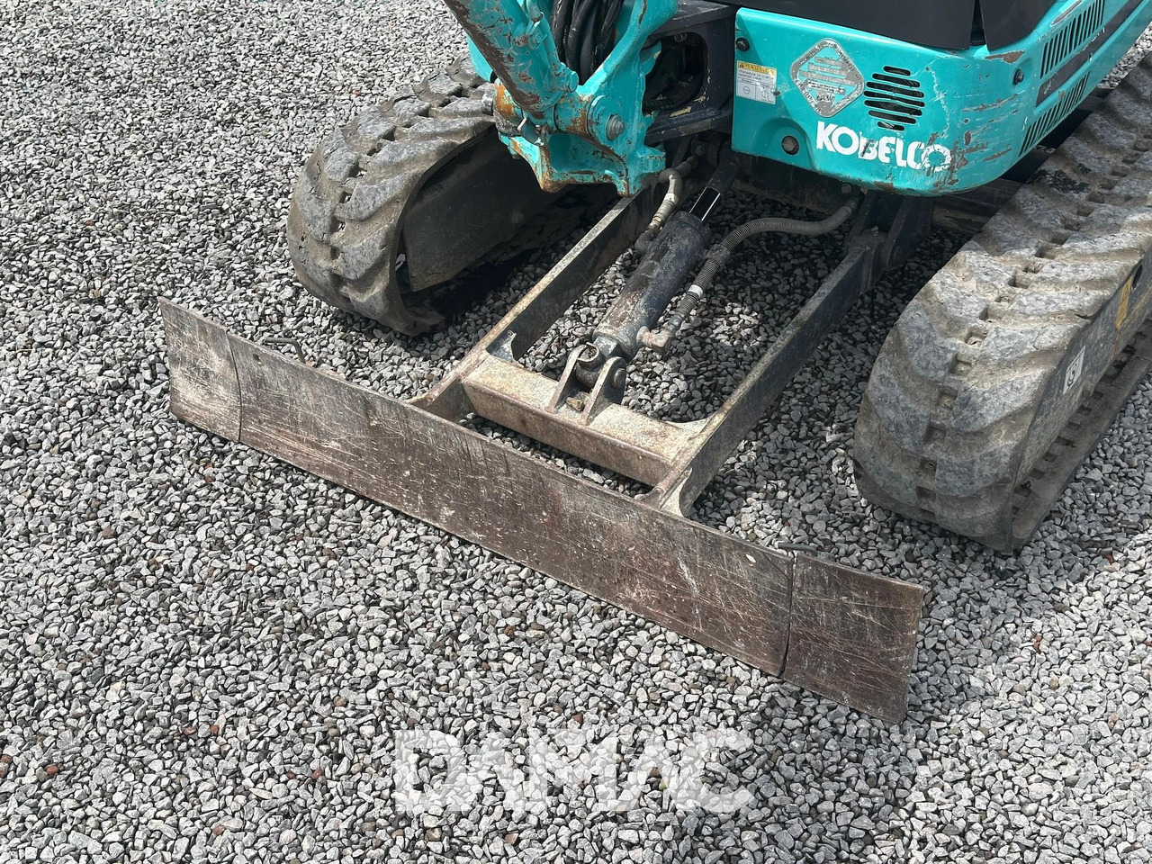 Mini excavator KOBELCO SK17SR-3E: picture 17