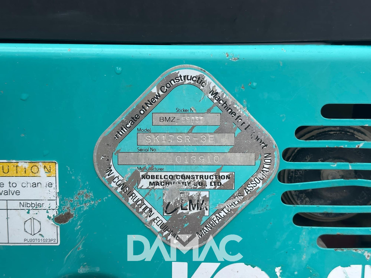 Mini excavator KOBELCO SK17SR-3E: picture 25