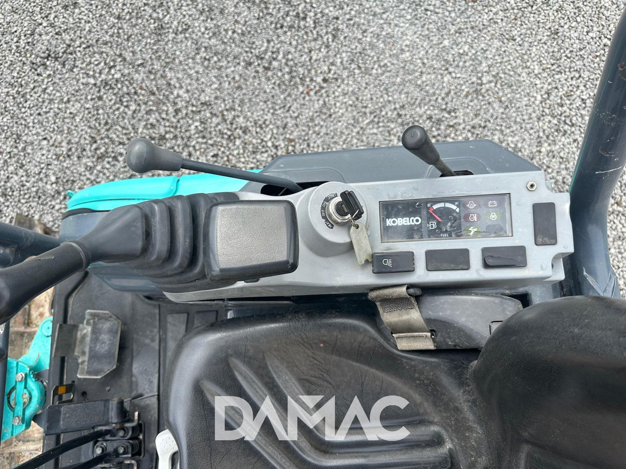 Mini excavator KOBELCO SK17SR-3E: picture 12