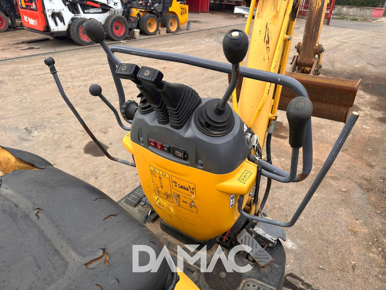 Mini excavator KOMATSU PC09: picture 8 Mini excavator KOMATSU PC09: picture 8