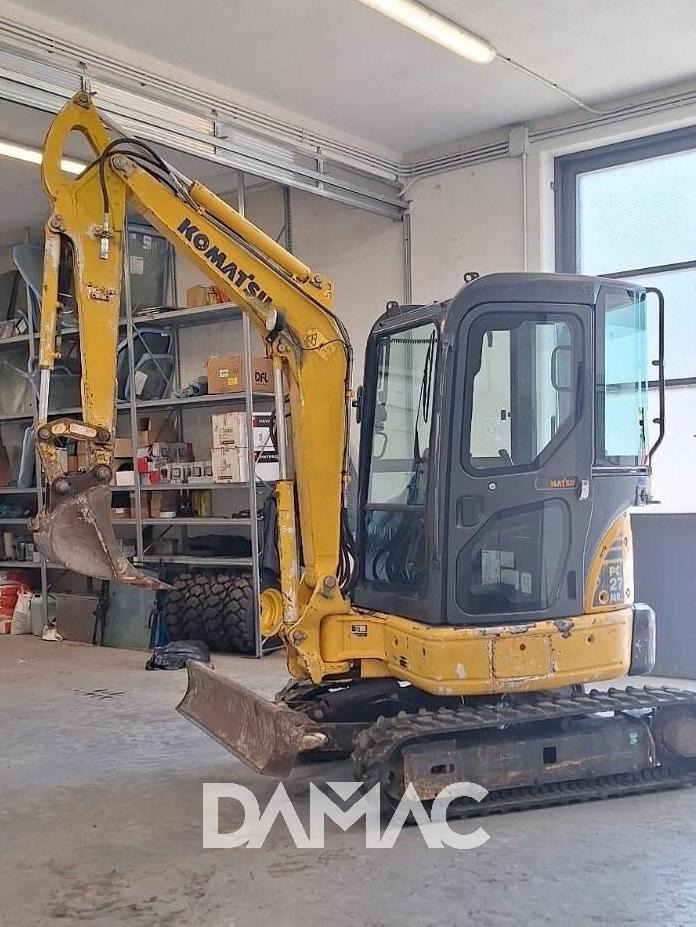 KOMATSU PC27MR-2 - Mini excavator: picture 1 KOMATSU PC27MR-2 - Mini excavator: picture 1