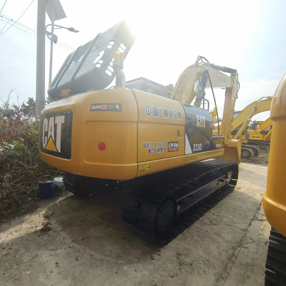 Crawler excavator CATERPILLAR 320D2L: picture 7 Crawler excavator CATERPILLAR 320D2L: picture 7