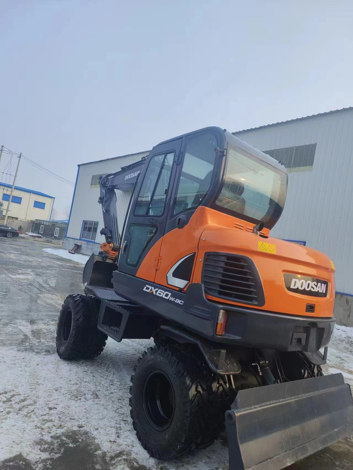 DOOSAN DX60w-9c - Mini excavator: picture 4 DOOSAN DX60w-9c - Mini excavator: picture 4