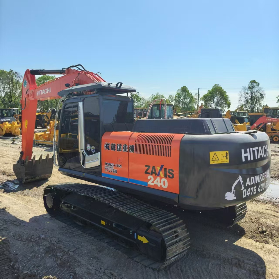 Crawler excavator HITACHI ZX240: picture 7
