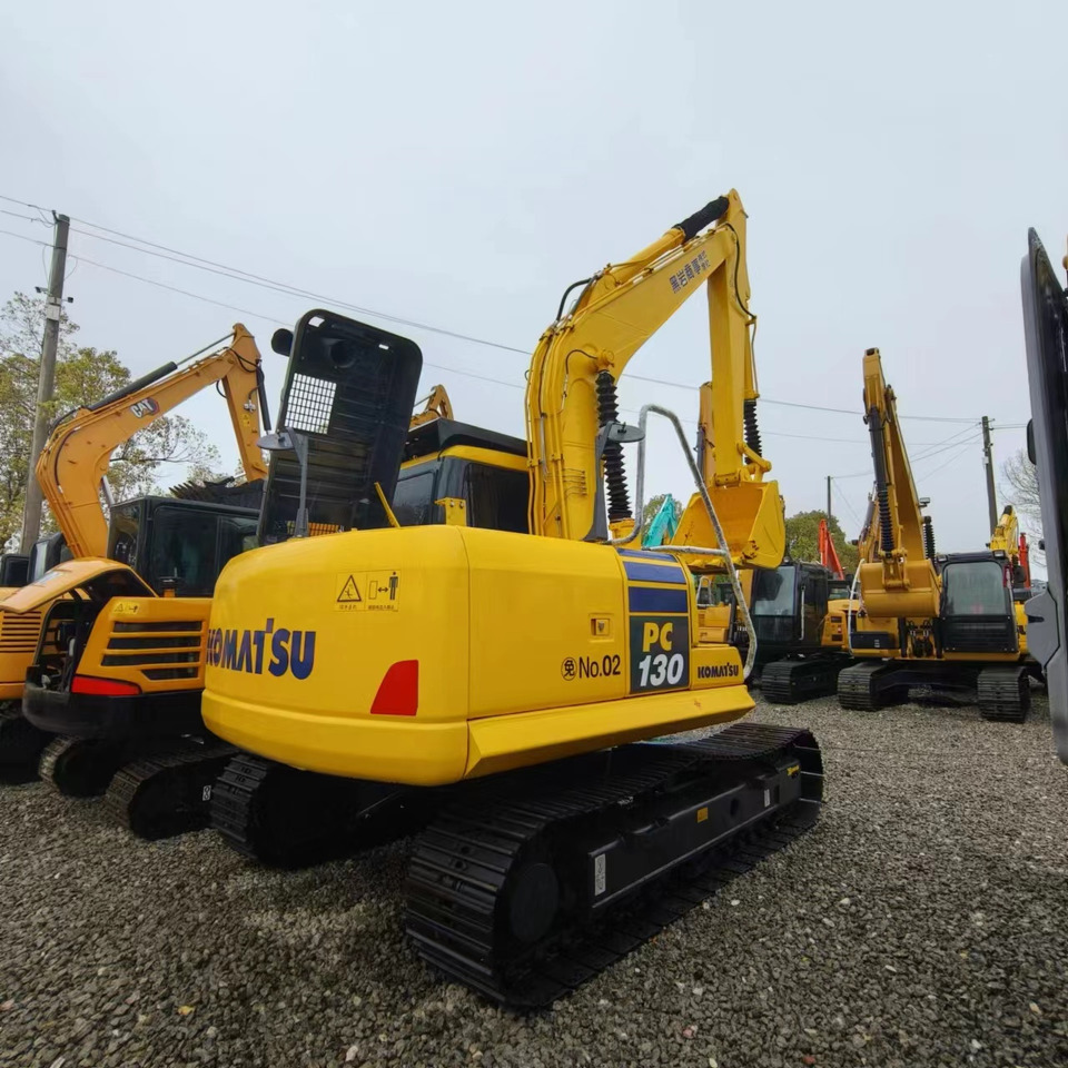 KOMATSU PC130-7 - Crawler excavator: picture 4 KOMATSU PC130-7 - Crawler excavator: picture 4