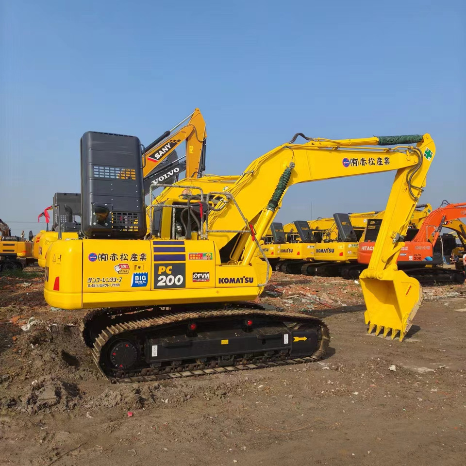 Crawler excavator KOMATSU PC200: picture 9 Crawler excavator KOMATSU PC200: picture 9