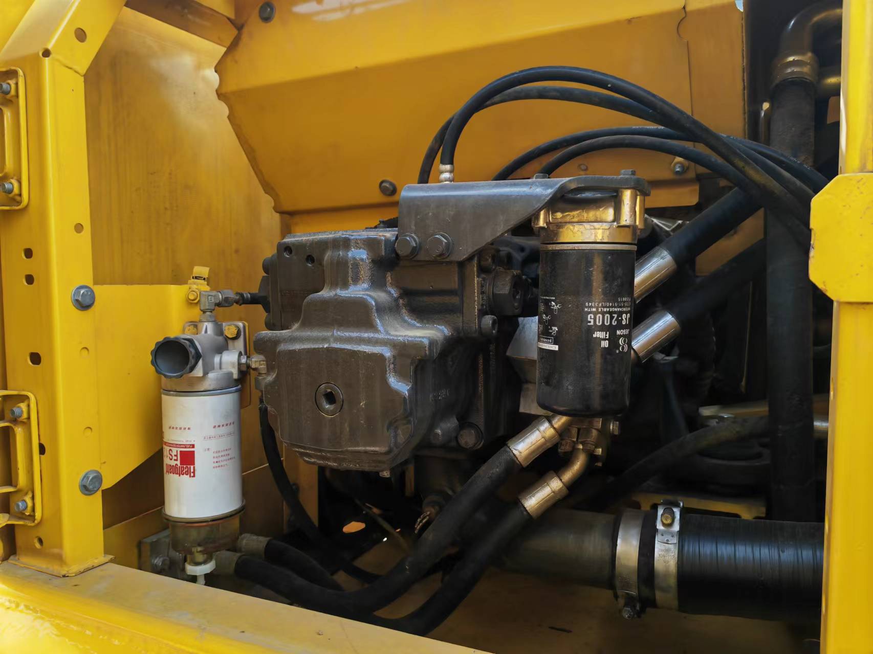 Crawler excavator KOMATSU PC200: picture 17 Crawler excavator KOMATSU PC200: picture 17