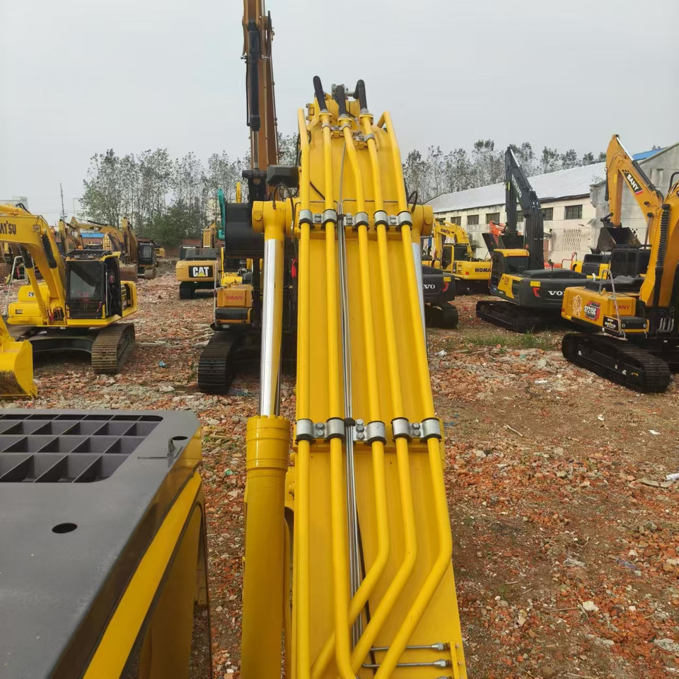 KOMATSU PC350 - Crawler excavator: picture 3 KOMATSU PC350 - Crawler excavator: picture 3