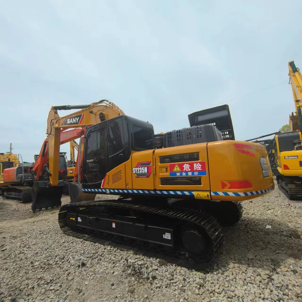 SANY SY235H - Crawler excavator: picture 2 SANY SY235H - Crawler excavator: picture 2