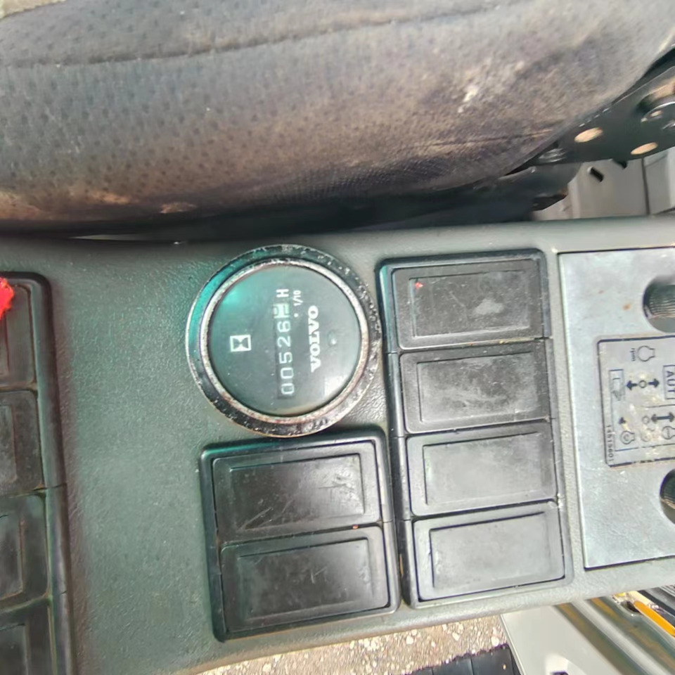 VOLVO EC240 - Crawler excavator: picture 3 VOLVO EC240 - Crawler excavator: picture 3