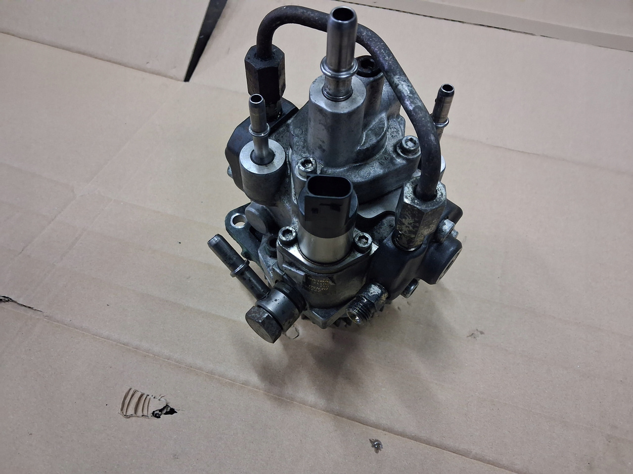 DENSO POMPA PALIWA PALIWOWA DENSO RENAULT GAMA D DTI 5 DTI 8 VOLVO FL D8K D5K - Fuel pump for Truck: picture 3 DENSO POMPA PALIWA PALIWOWA DENSO RENAULT GAMA D DTI 5 DTI 8 VOLVO FL D8K D5K - Fuel pump for Truck: picture 3