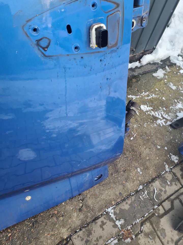 RENAULT DRZWI KOMPLETNE PRAWE RENAULT GAMA RANGE HIGH WYSOKA KABINA - Door and parts for Truck: picture 4 RENAULT DRZWI KOMPLETNE PRAWE RENAULT GAMA RANGE HIGH WYSOKA KABINA - Door and parts for Truck: picture 4