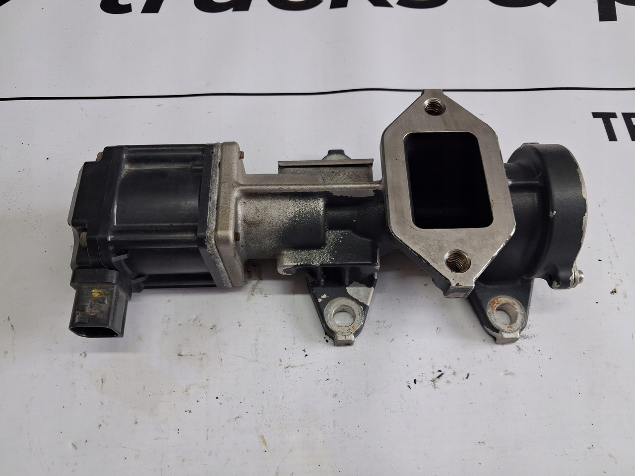 RENAULT ZAWÓR EGR RENAULT GAMA D DTI 5 8 VOLVO FL FE D5K D8K EURO 6 - Engine and parts for Truck: picture 2 RENAULT ZAWÓR EGR RENAULT GAMA D DTI 5 8 VOLVO FL FE D5K D8K EURO 6 - Engine and parts for Truck: picture 2