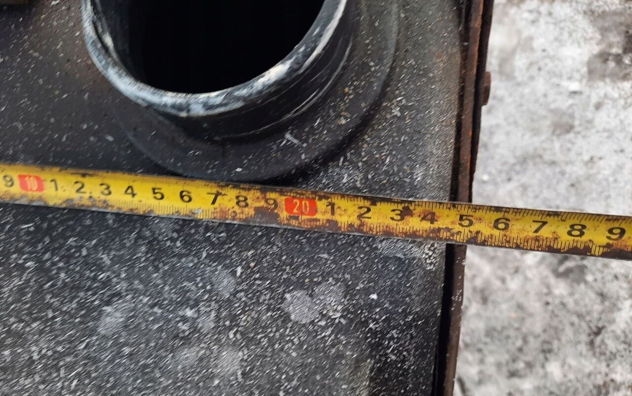 Renault 22077231   Renault Gama D / Volvo FL - AdBlue tank for Truck: picture 4 Renault 22077231   Renault Gama D / Volvo FL - AdBlue tank for Truck: picture 4