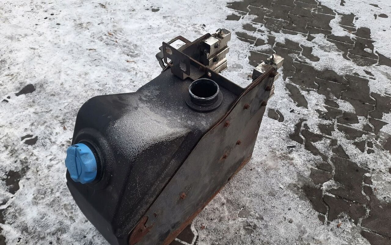 Renault 22077231   Renault Gama D / Volvo FL - AdBlue tank for Truck: picture 3 Renault 22077231   Renault Gama D / Volvo FL - AdBlue tank for Truck: picture 3