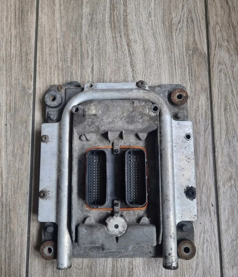 Renault STEROWNIK KOMPUTER SILNIKA MIDLUM PREMIUM DXI 7 VOLVO FL FE D7. TRW - Electrical system for Truck: picture 2 Renault STEROWNIK KOMPUTER SILNIKA MIDLUM PREMIUM DXI 7 VOLVO FL FE D7. TRW - Electrical system for Truck: picture 2