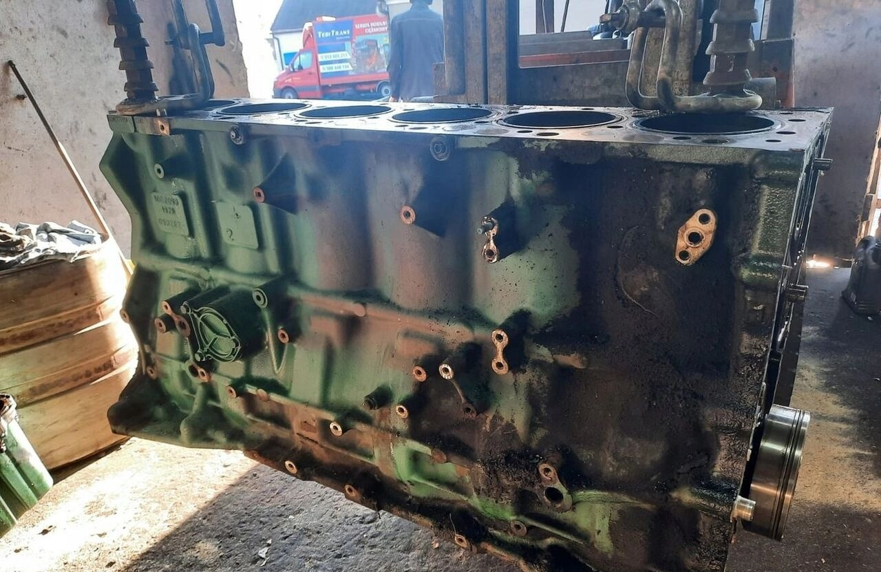 VOLVO BLOK TŁOKI WAŁ KORBOWY FM 9 D11C EUV - Engine for Truck: picture 2 VOLVO BLOK TŁOKI WAŁ KORBOWY FM 9 D11C EUV - Engine for Truck: picture 2