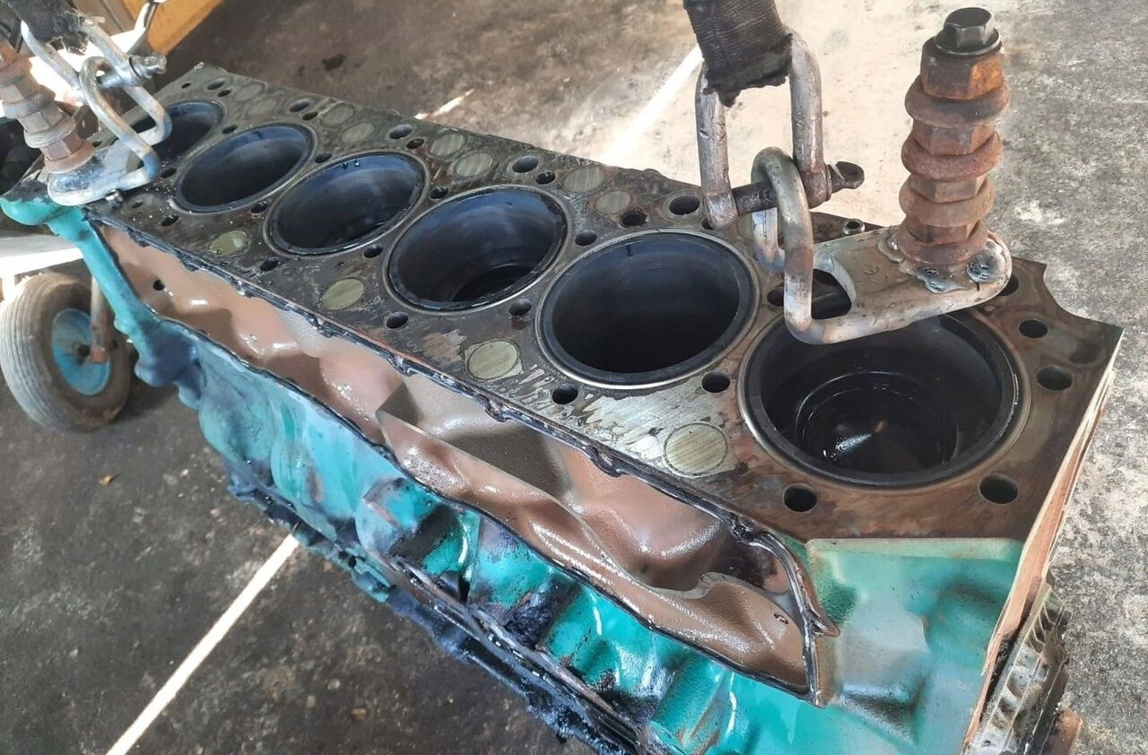 VOLVO BLOK TŁOKI WAŁ KORBOWY FM 9 D11C EUV - Engine for Truck: picture 5 VOLVO BLOK TŁOKI WAŁ KORBOWY FM 9 D11C EUV - Engine for Truck: picture 5