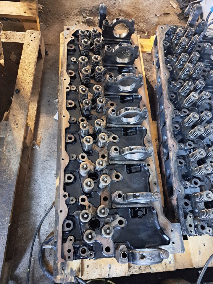 VOLVO GŁOWICA SILNIKA VOLVO FM 4 D11K RENAULT GAMA T DTI 11 430 460 - Cylinder head for Truck: picture 1 VOLVO GŁOWICA SILNIKA VOLVO FM 4 D11K RENAULT GAMA T DTI 11 430 460 - Cylinder head for Truck: picture 1