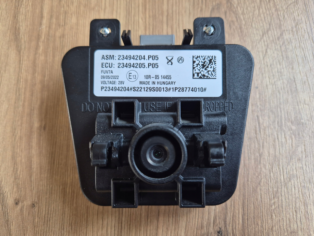 VOLVO KAMERA PASA RUCHU PRZEDNIA RADAR RENAULT GAMA T C K D VOLVO FH 4 FM 4 FH 5 - Sensor for Truck: picture 2 VOLVO KAMERA PASA RUCHU PRZEDNIA RADAR RENAULT GAMA T C K D VOLVO FH 4 FM 4 FH 5 - Sensor for Truck: picture 2