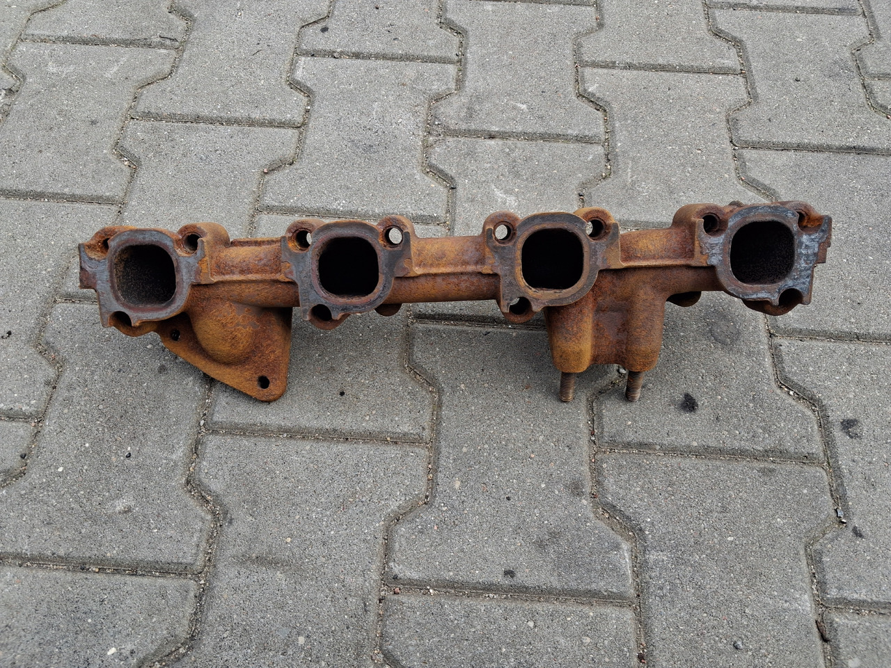 VOLVO KOLEKTOR WYDECHOWY RENAULT GAMA D DTI 5 VOLVO FL FE D5K - Exhaust manifold for Truck: picture 3 VOLVO KOLEKTOR WYDECHOWY RENAULT GAMA D DTI 5 VOLVO FL FE D5K - Exhaust manifold for Truck: picture 3