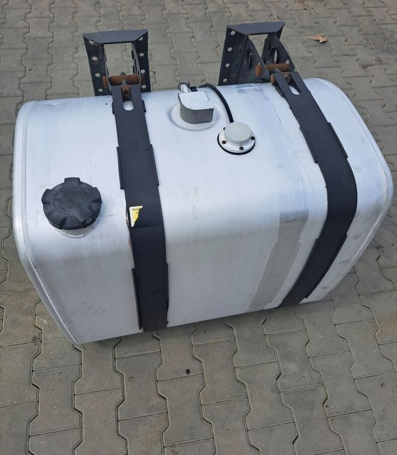 Volvo ZBIORNIK PALIWA RENAULT GAMA RANGE T 90/70/70 365L 1 - Fuel tank for Truck: picture 2 Volvo ZBIORNIK PALIWA RENAULT GAMA RANGE T 90/70/70 365L 1 - Fuel tank for Truck: picture 2