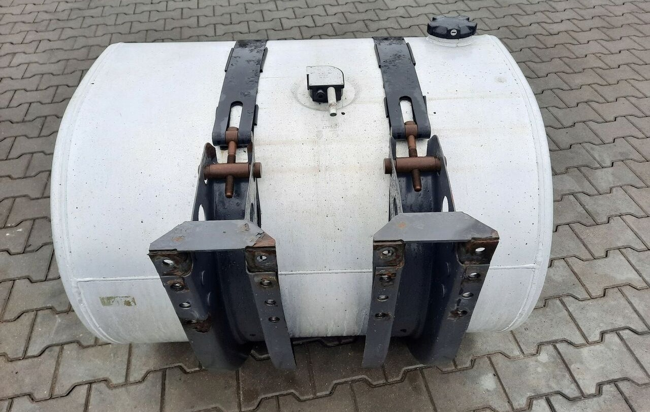 Volvo ZBIORNIK PALIWA VOLVO FH4 FM4 FMX 100/70/70 21516447 - Fuel tank for Truck: picture 4 Volvo ZBIORNIK PALIWA VOLVO FH4 FM4 FMX 100/70/70 21516447 - Fuel tank for Truck: picture 4